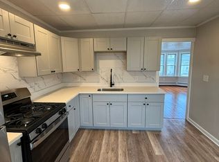 118 Kellogg St #1R, Fall River, MA 02724