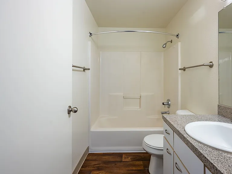 1401 N Springbrook Rd — Photo 30