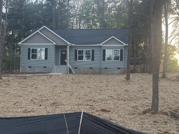 247 Vera Holliday Rd, Six Mile, SC 29682