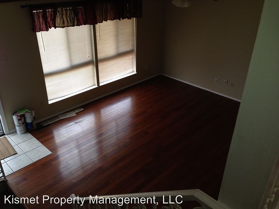 2nd image of 6931 Autumnhill Ln
