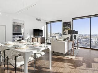 200 Stuart St #17B, Boston, MA 02116