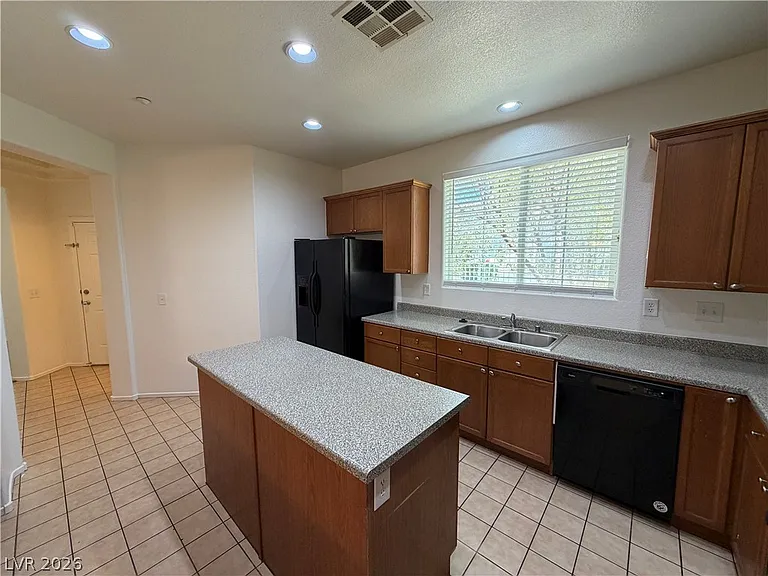 9033 Attractive Ct — Photo 4