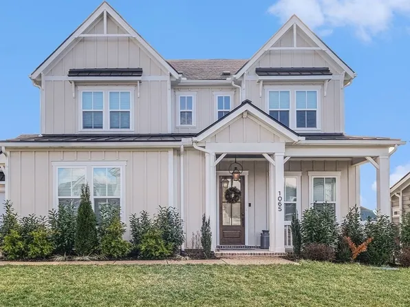 1065 Pine Creek Dr, Arrington, TN 37014
