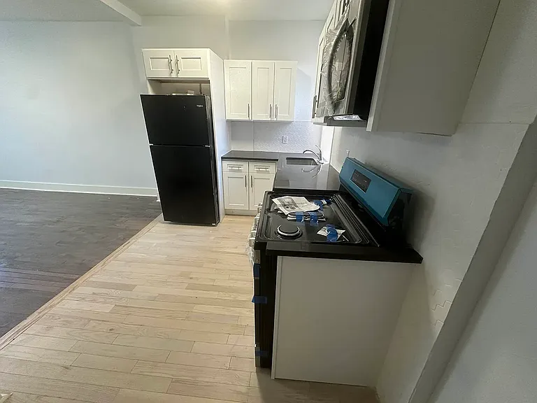 874 Clarkson Ave #2R — Photo 7