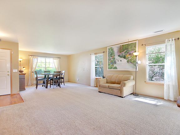 5th image of 17402 85th Avenue Ct E