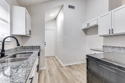 418 S Las Vegas Trl Photo 1