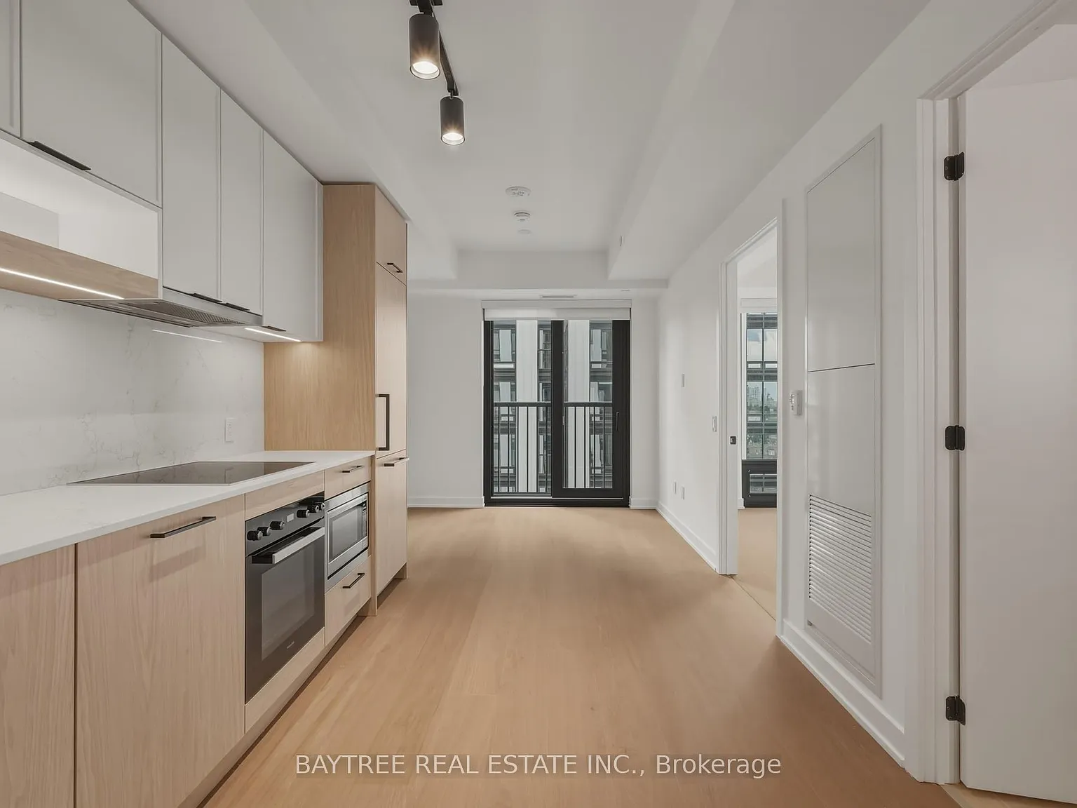 South Forest Hill Residences-East Tower — Photo 1