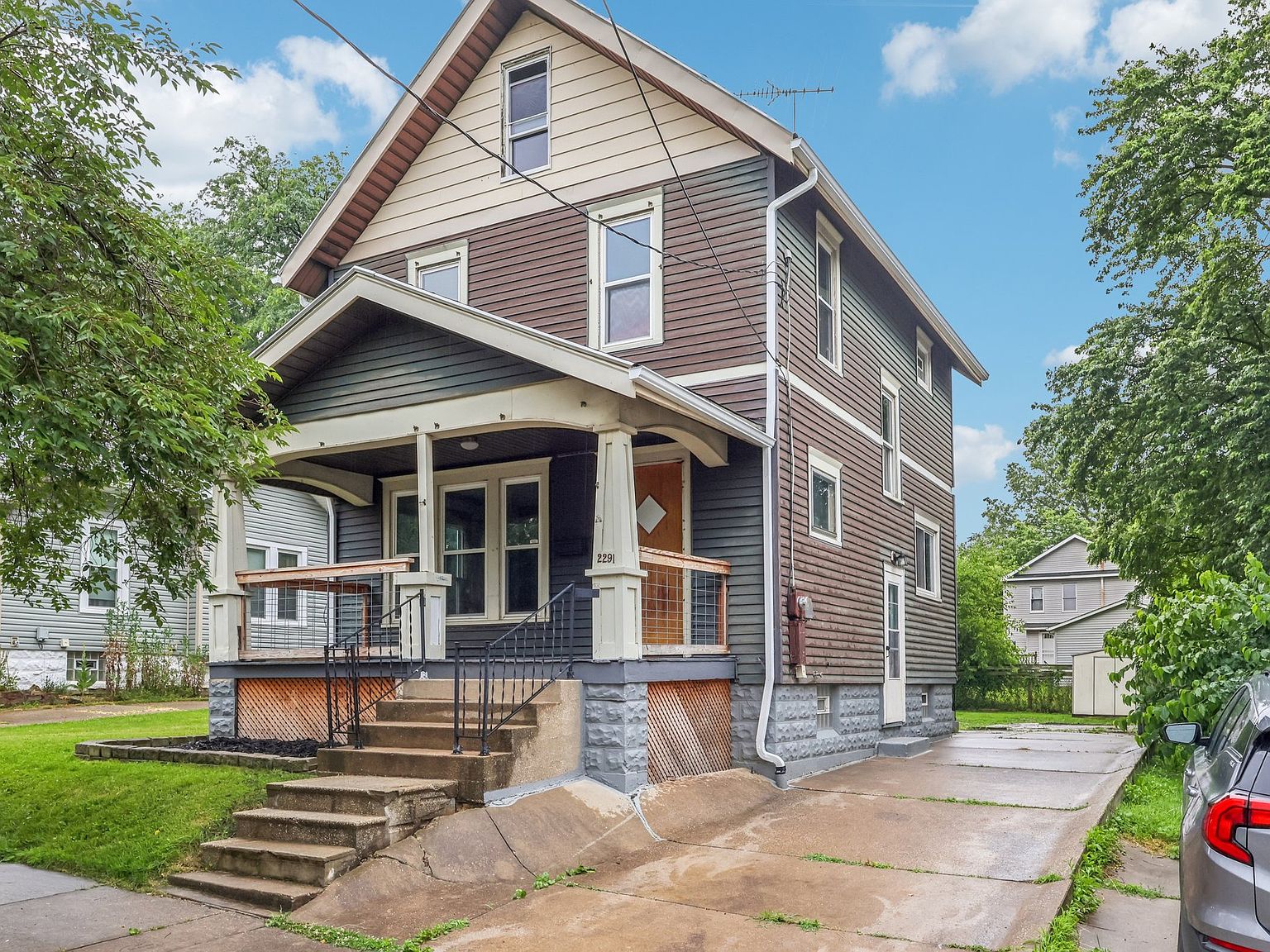 2291 14th St SW, Akron, OH 44314 | Zillow