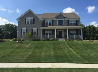 89 Luthien Forrest Rd, Rock Tavern, NY 12575