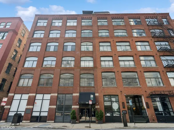 215 W Illinois St APT 5C, Chicago, IL 60654