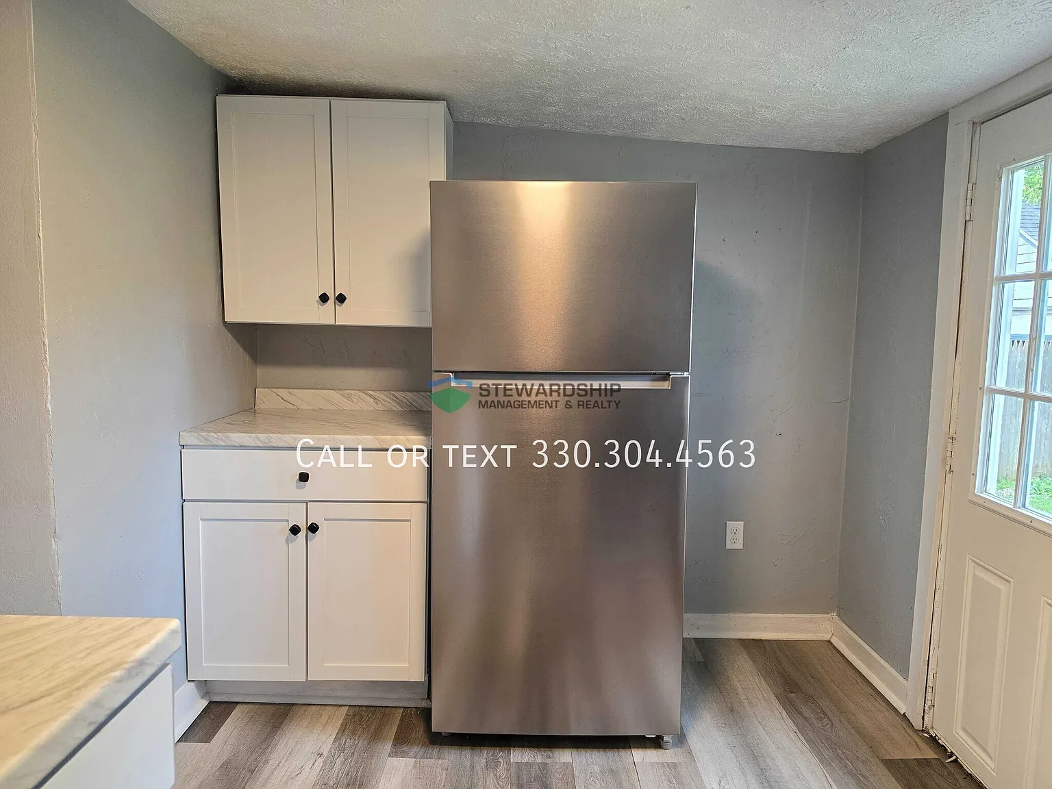 Three-Bedroom, One-Bathroom Duplex In Massillon Available Now! — Photo 2