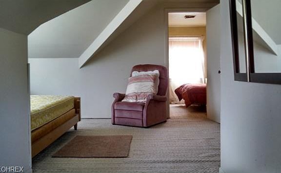 5th image of 236 E 288th St