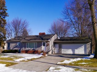 301 Southlawn Dr, Auburn, MI