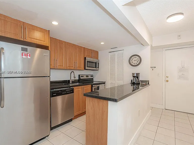 201 S 178th Dr #426 — Photo 8