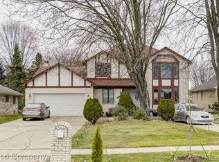 38092 Westchester Rd, Sterling Heights, MI 48310