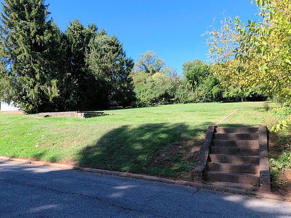 2nd image of 3817 Cambria St Lot 14