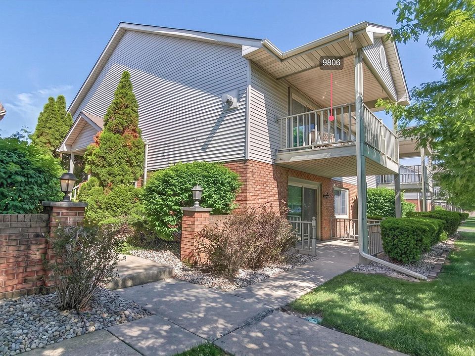 1st image of 9806 Parkway Dr