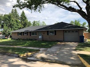 1011 Locust St, Sutherland, NE 69165