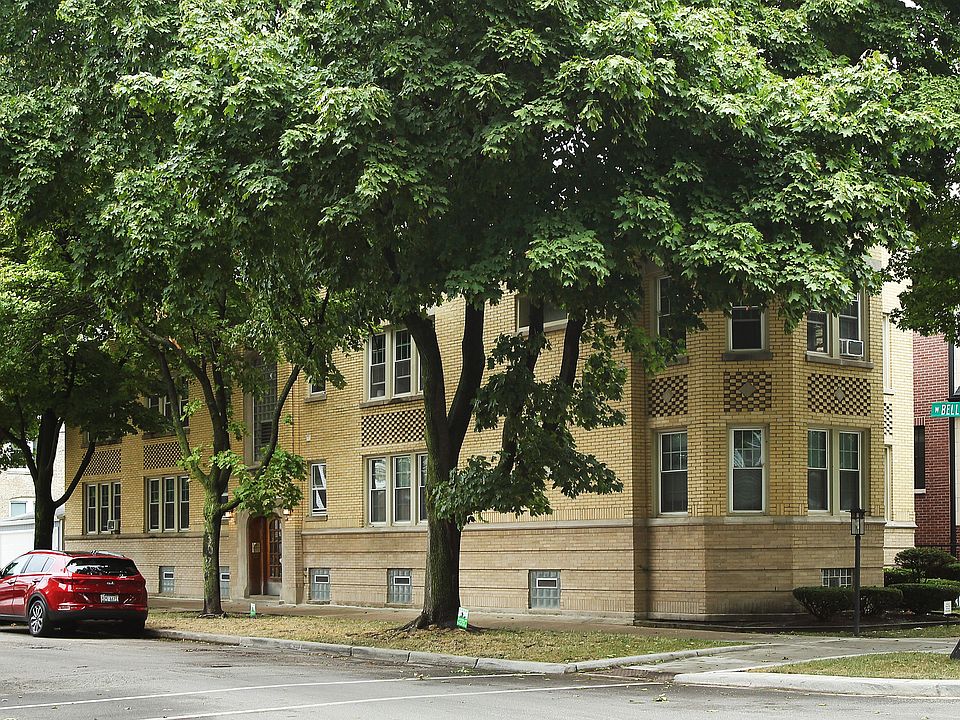 1st image of 2510 W Belle Plaine Ave #2E