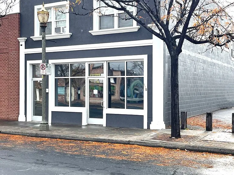 115 W 1st Ave — Photo 1
