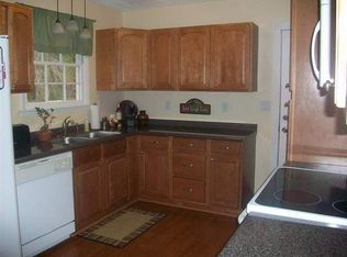 99 Vandergrift Dr, Jacksonville, NC 28540