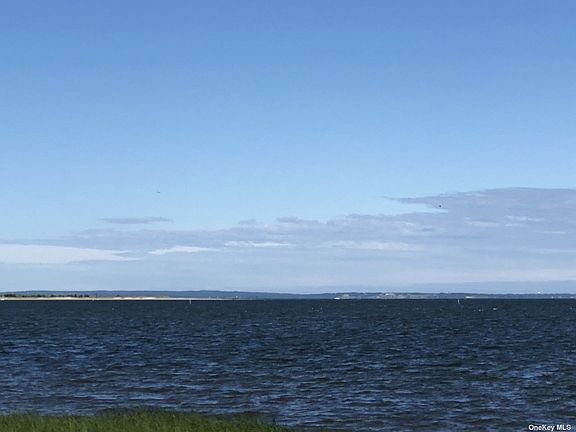 4th image of 1175 Peconic Bay Blvd