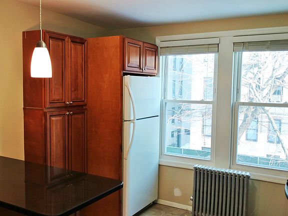 2nd image of 2134 24th St