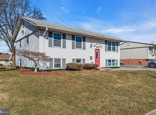 421 White Oak Pl, Frederick, MD 21701