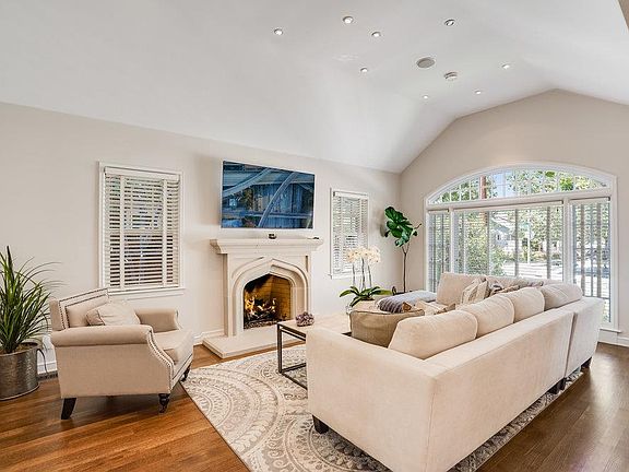 5th image of 1253 Park Ave