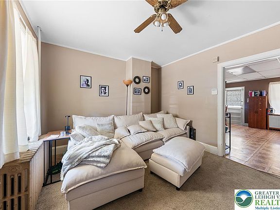 2nd image of 21 Henderson St