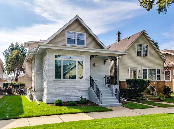 2nd image of 5735 W Berenice Ave