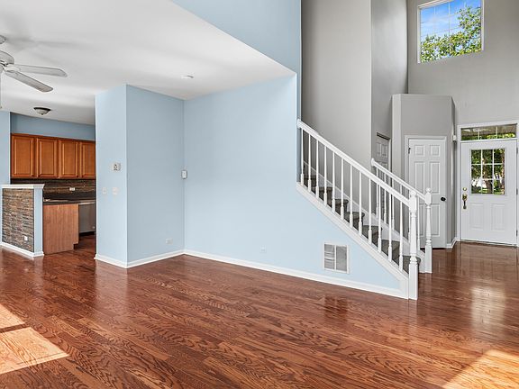 3rd image of 2357 Sunshine Ln