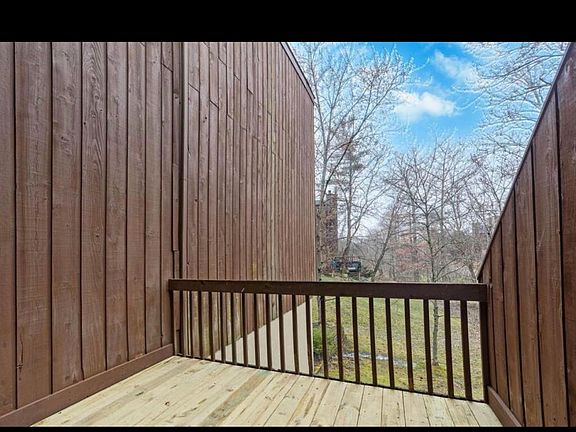 5th image of 4942 Wintersong Ln