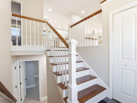 5th image of 1203 Beechwood Dr