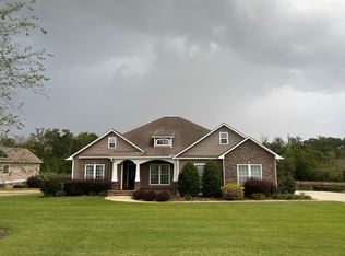 82 Surrey Cir, Tifton, GA 31793