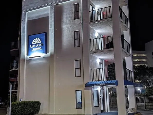 1 Lumina Ave S #201, Wrightsville Beach, NC 28480