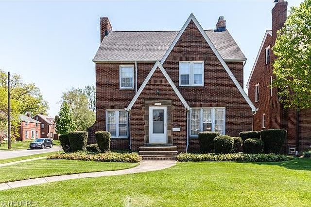 1st image of 21590 Edgecliff Dr