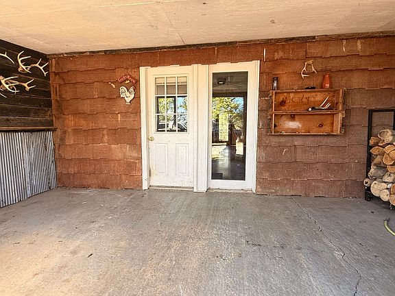 2nd image of 518 Dreyfus Rd