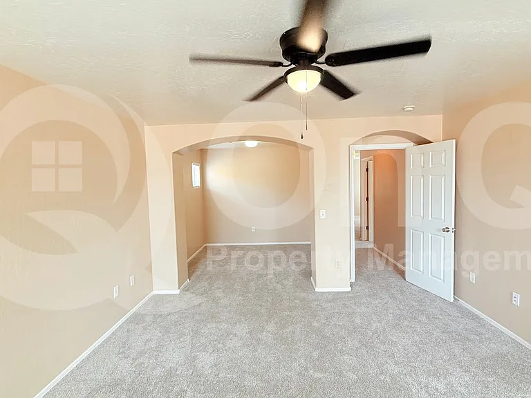 6022 N Florence Ave — Photo 4