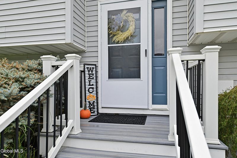 4th image of 11 Colby Avenue