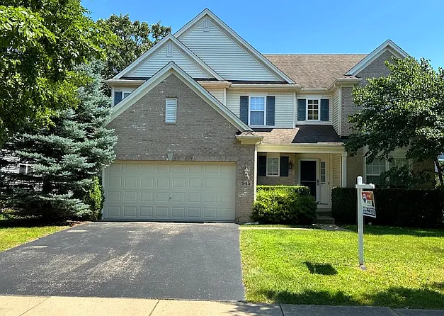 945 Forest View Way — Photo 1