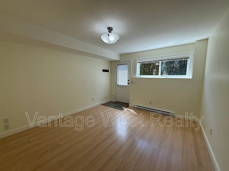 3065B Lakeview Cove Rd — Photo 5