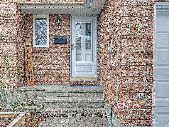 3rd image of 13 Springcreek Cres