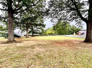 5 Lucas Ferry Rd, Athens, AL 35611