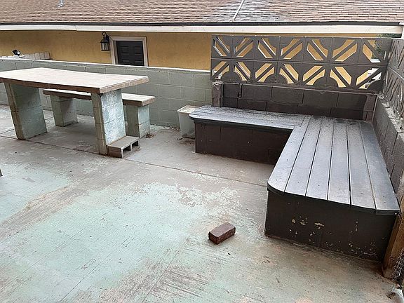 2nd image of 1801 Elm Ave #C