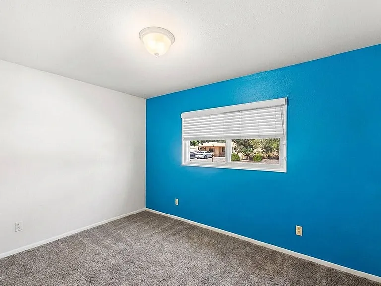 4712 Delamar Ave NE — Photo 27