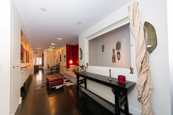 Sold by Tabak Real Estate | media 15