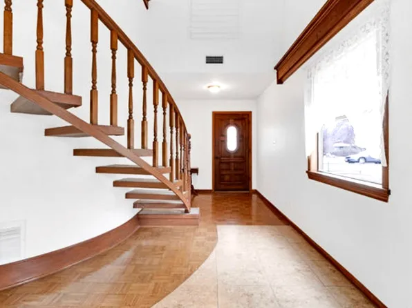 1016 Constantinople St, Castroville, TX 78009