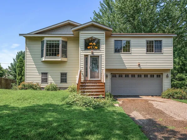 11748 4th St NE, Blaine, MN 55434