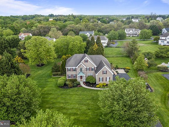4th image of 507 Kelleher Dr
